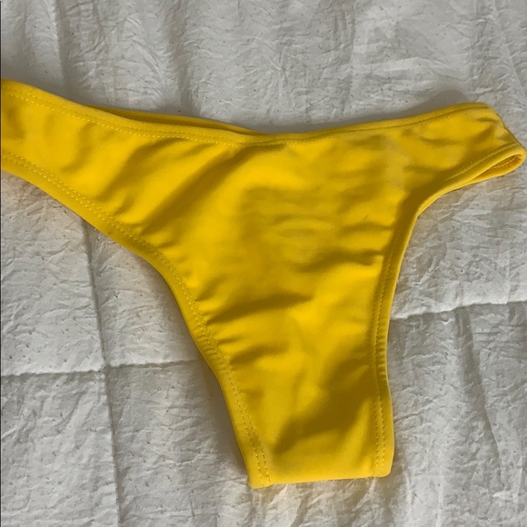 Swimsuit bottom - Picture 2 of 2